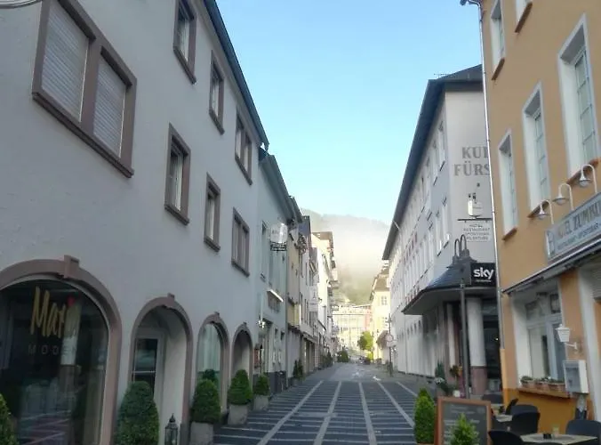 Häcker's Fürstenhof