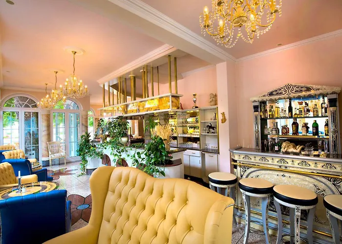 Häcker's Fürstenhof